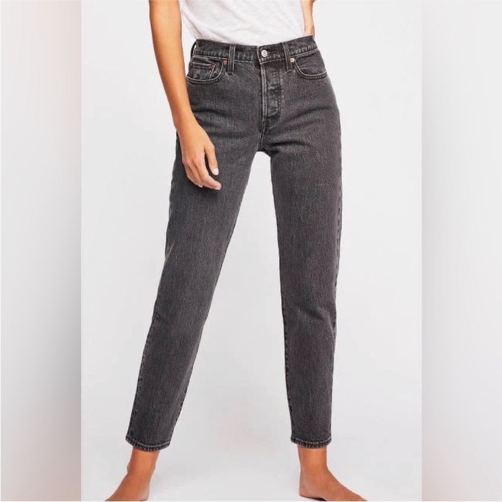 LEVIS Classic Gray / Black Ankle High Rise Button fly Jeans Size 27